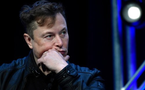 Трамп потребовал открыть единственный в США автомобильный завод Tesla