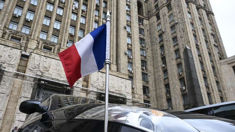 Во Франции заявили о прекращении постоянного военного присутствия в Чаде
