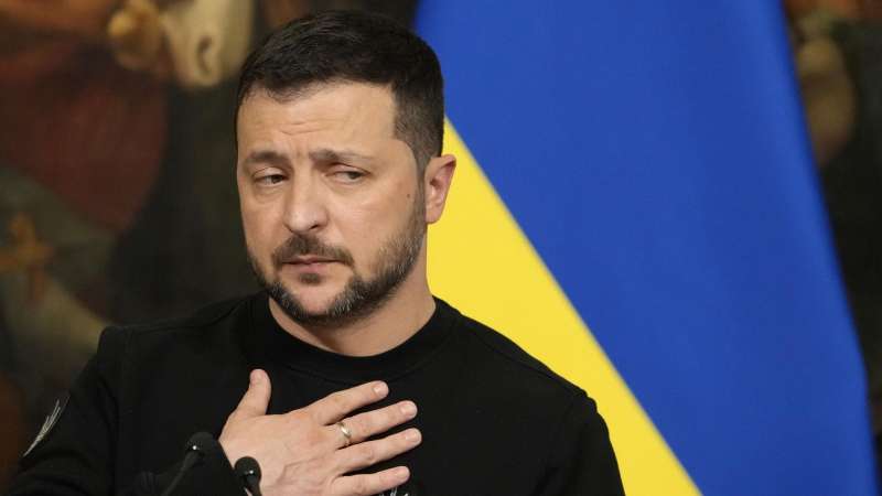 Зеленский заявил о готовности торговаться за гарантии НАТО