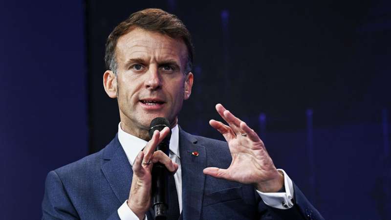 Париж не планирует проводить встречу G7 в четверг, заявил Макрон