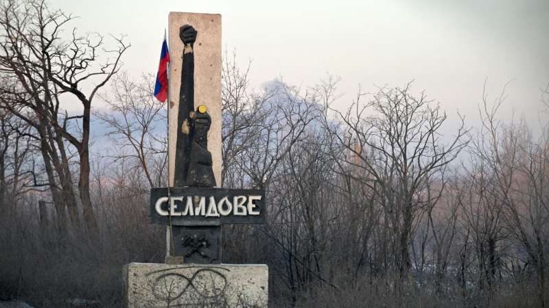 ВСУ расстреляли в Селидово 130 человек, заявил Мирошник